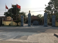 Đền Chính Vị nhìn từ phía cổng vào